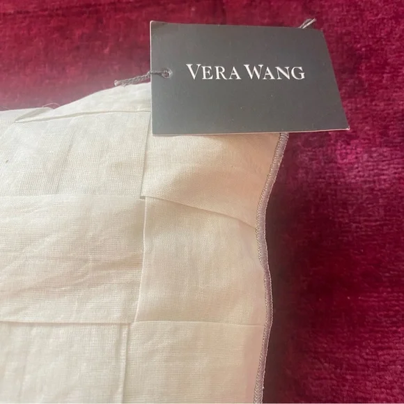 NWT $180 Vera Wang Accent pillow